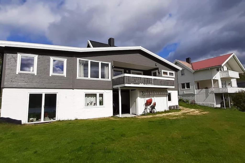 Nice House With A Great View! Skjervoy Exterior photo